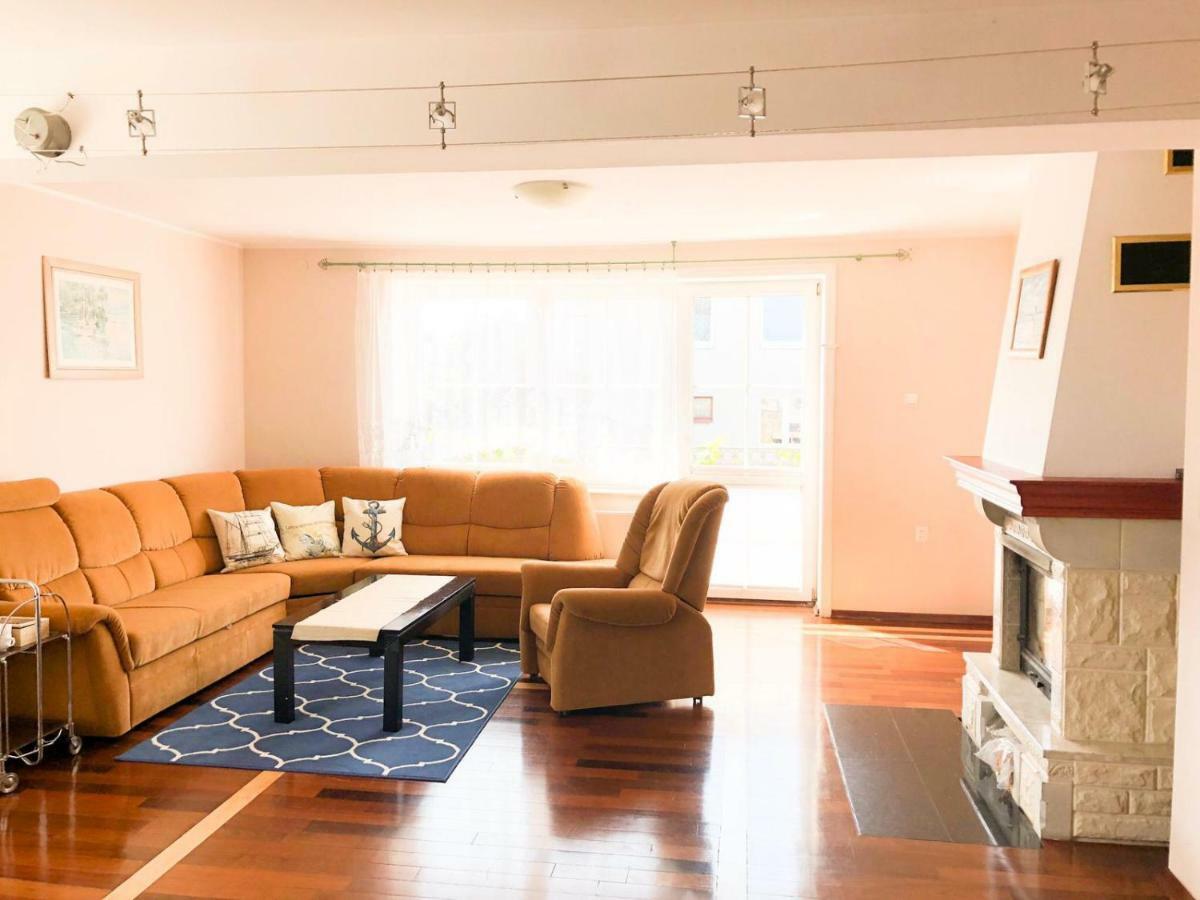 Villa Konik Morski Rewa Exteriör bild